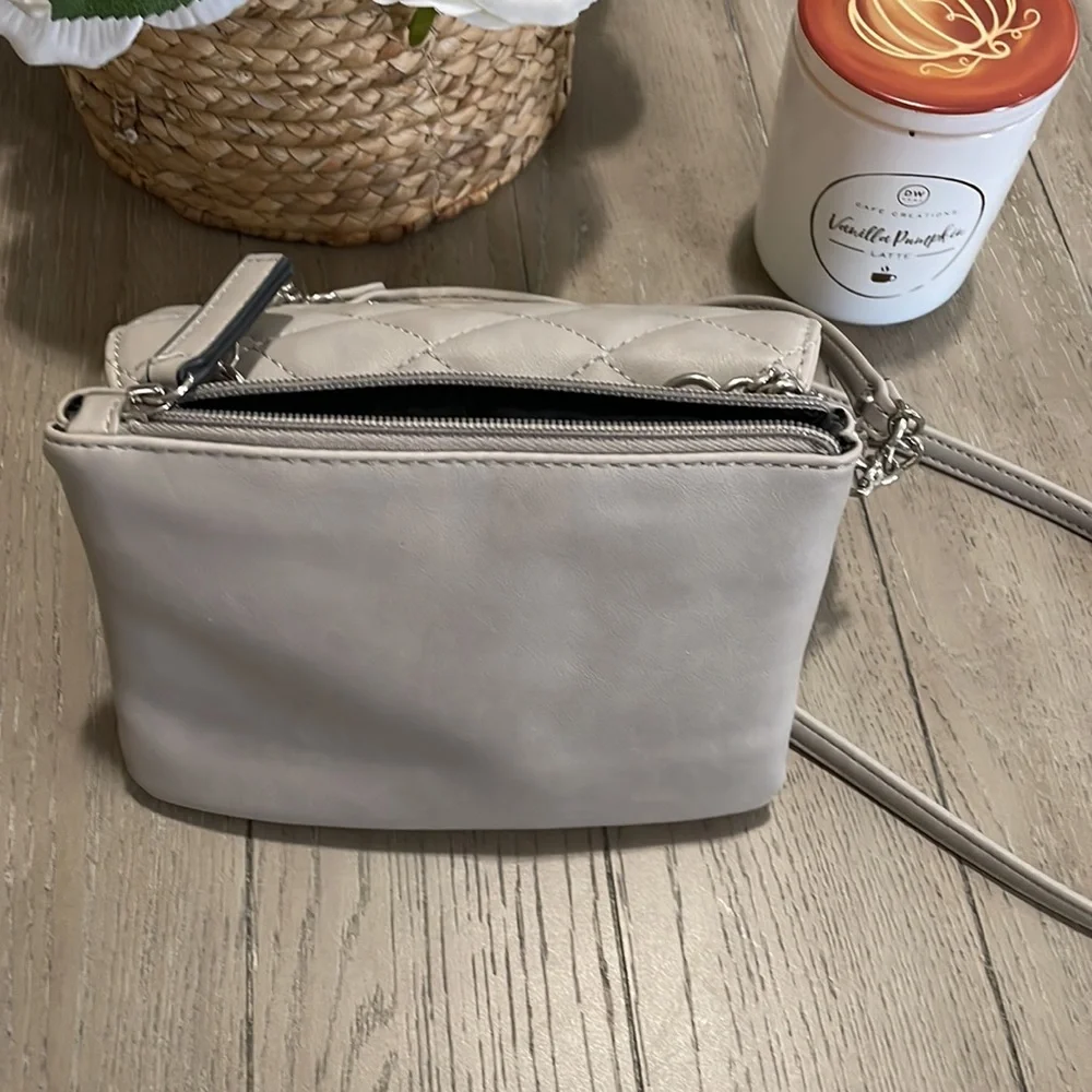 Nine West crossbody bag - Picture 8 of 9